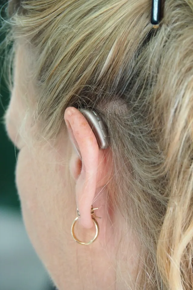 Link between tinnitus and menopause; Can hormones cause tinnitus; Tinnitus and hormones; Plugged ears and menopause?