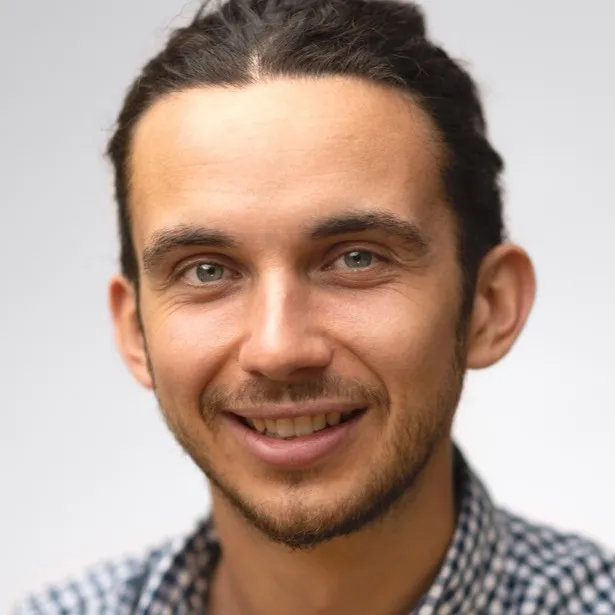 Dr. Ben Thompson